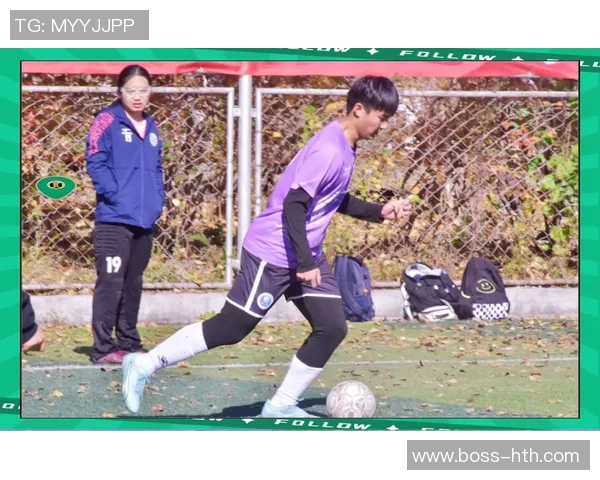 寒风中拼搏的绿茵场冬季足球比赛的激情与挑战 寒风中拼搏的绿茵场冬季足球比赛的激情与挑战